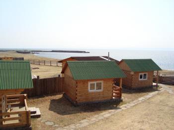 Вид с базы на озеро Байкал