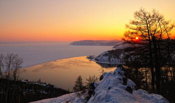 Вид с Камня Черского на закате зимой